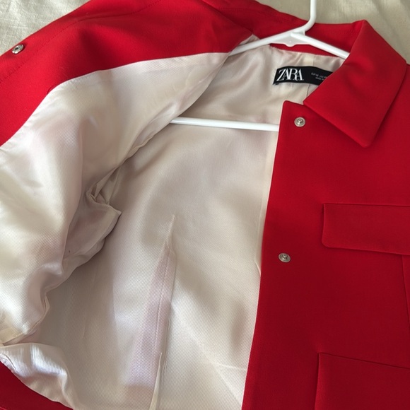 Red Jacket - Picture 6 of 7